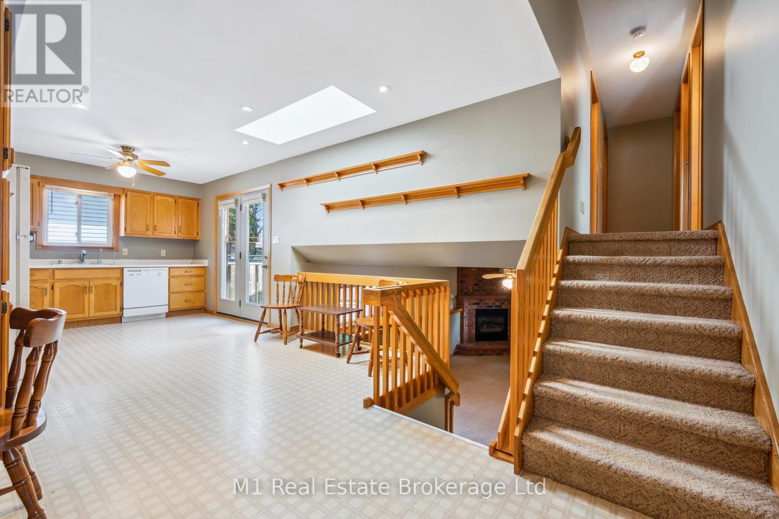 82 Crane Drive, Woolwich, Ontario  N3B 3J6 - Photo 13 - X12161310