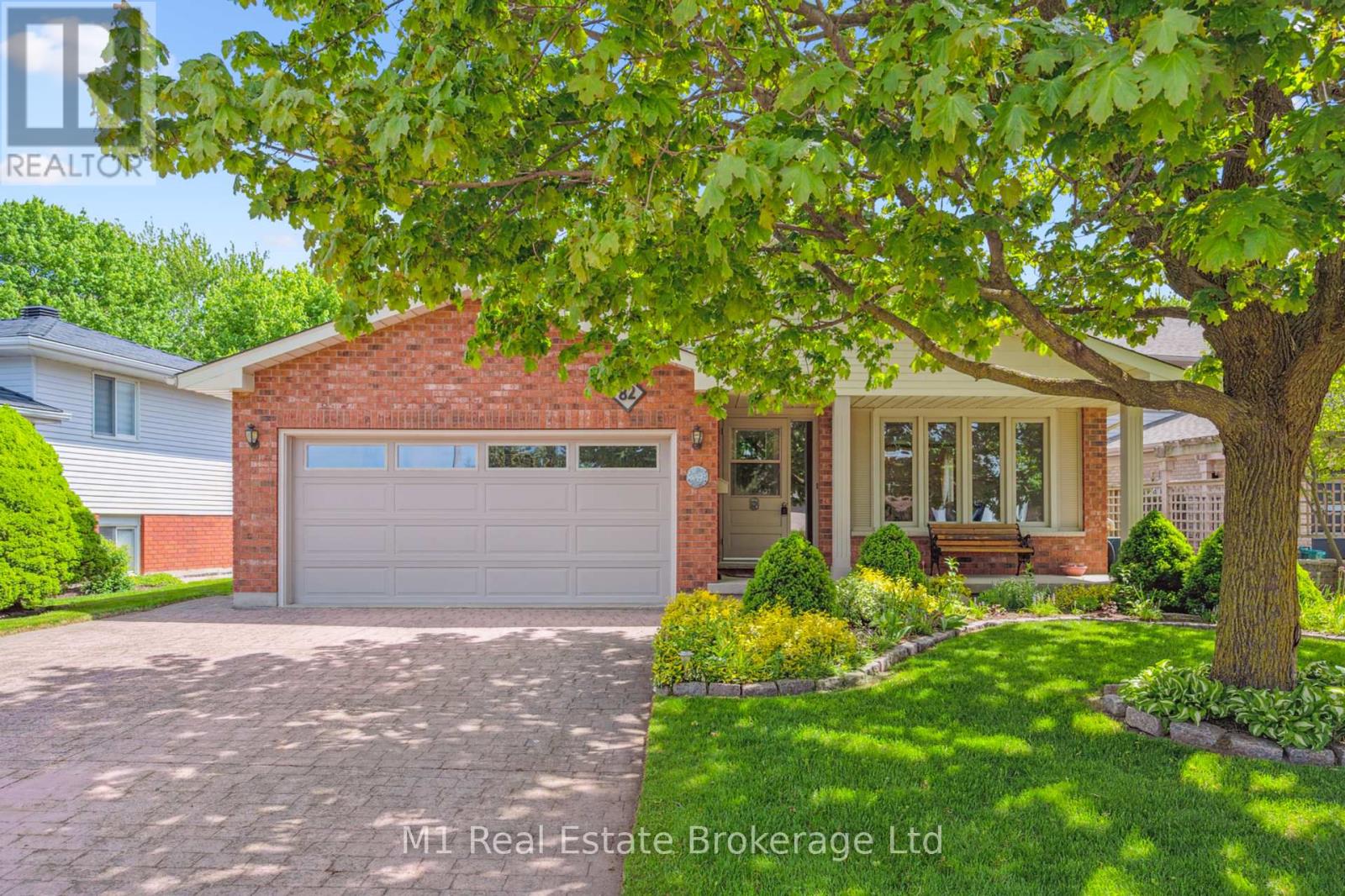 82 Crane Drive, Woolwich, Ontario  N3B 3J6 - Photo 4 - X12161310
