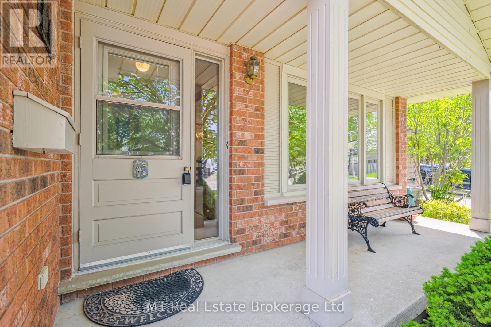 82 Crane Drive, Woolwich, Ontario  N3B 3J6 - Photo 5 - X12161310