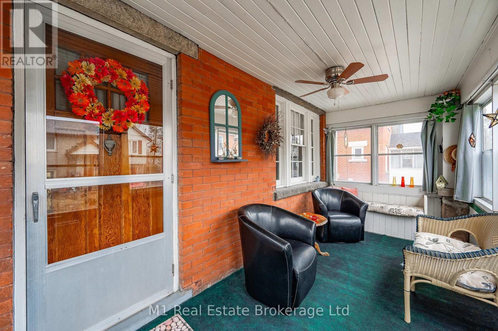 33 Verney Street, Guelph, Ontario  N1H 1N5 - Photo 8 - X12085503