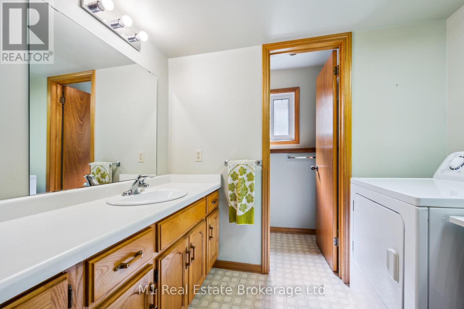 82 Crane Drive, Woolwich, Ontario  N3B 3J6 - Photo 24 - X12161310