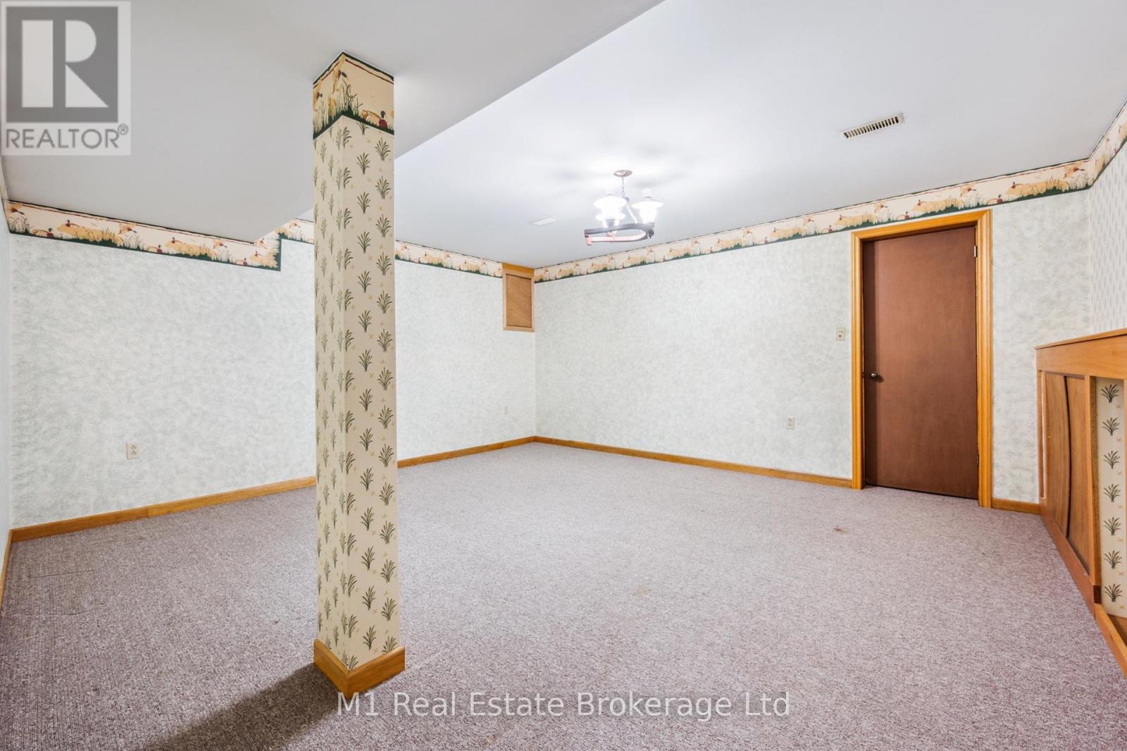 82 Crane Drive, Woolwich, Ontario  N3B 3J6 - Photo 33 - X12161310