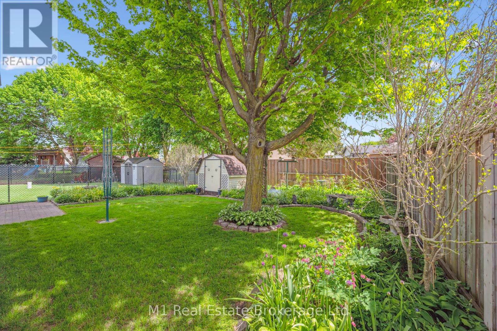82 Crane Drive, Woolwich, Ontario  N3B 3J6 - Photo 38 - X12161310