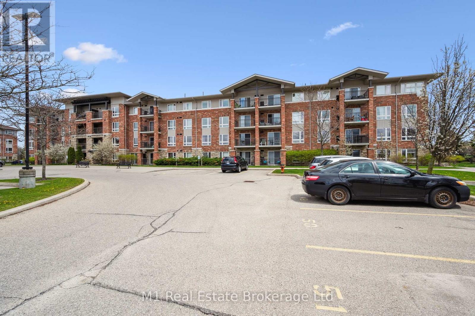 105 - 19 Waterford Drive, Guelph, Ontario  N1L 0G8 - Photo 5 - X12168033
