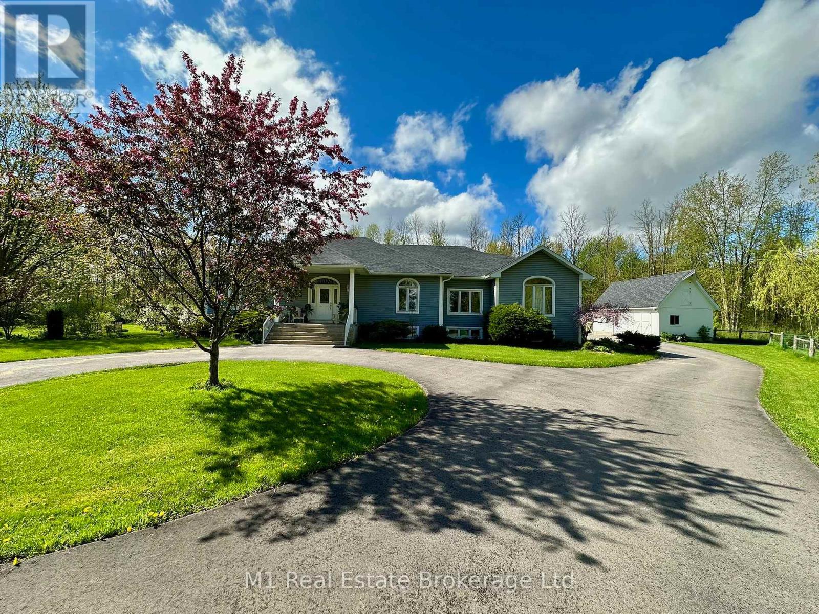 7610 Wellington Road 51 Road, Guelph/eramosa, Ontario  N1H 6J2 - Photo 2 - X12139159