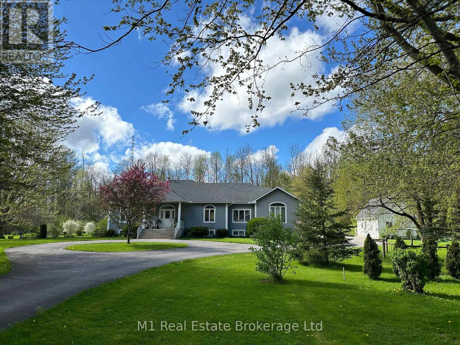 7610 Wellington Road 51 Road, Guelph/eramosa, Ontario  N1H 6J2 - Photo 3 - X12139159