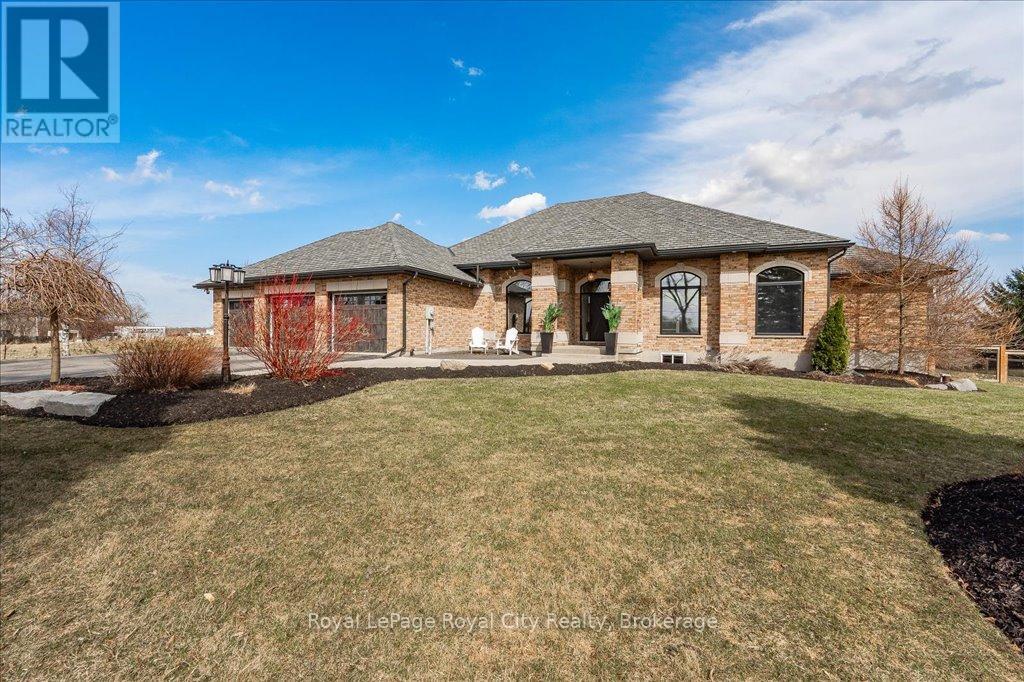 4663 Wellington 35 Road, Puslinch, Ontario  N1H 6J3 - Photo 5 - X12067129