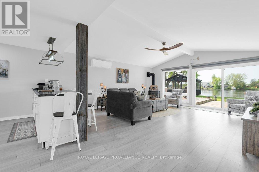20 Rodgers Road, Quinte West, Ontario K0K 2C0 - Photo 10 - X12195460