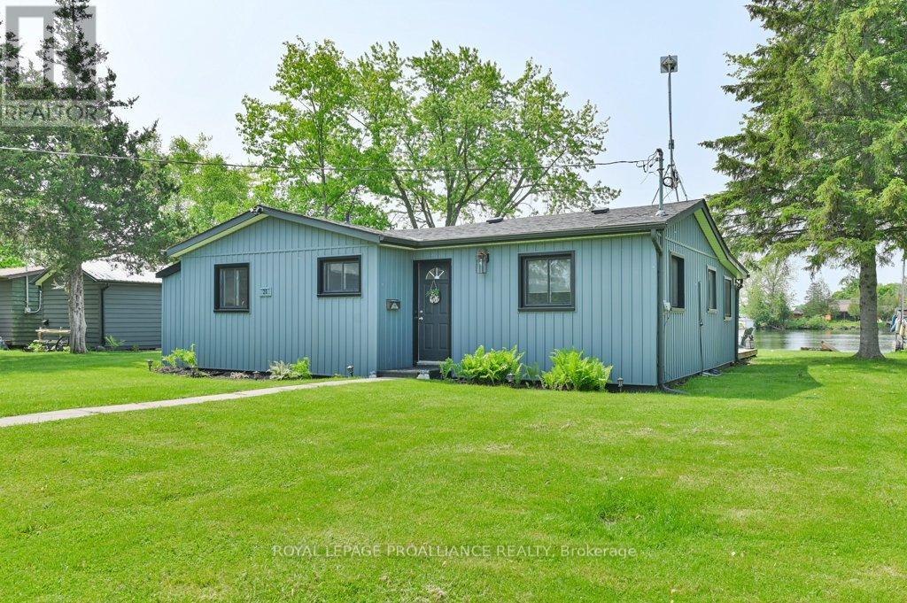 20 Rodgers Road, Quinte West, Ontario K0K 2C0 - Photo 3 - X12195460