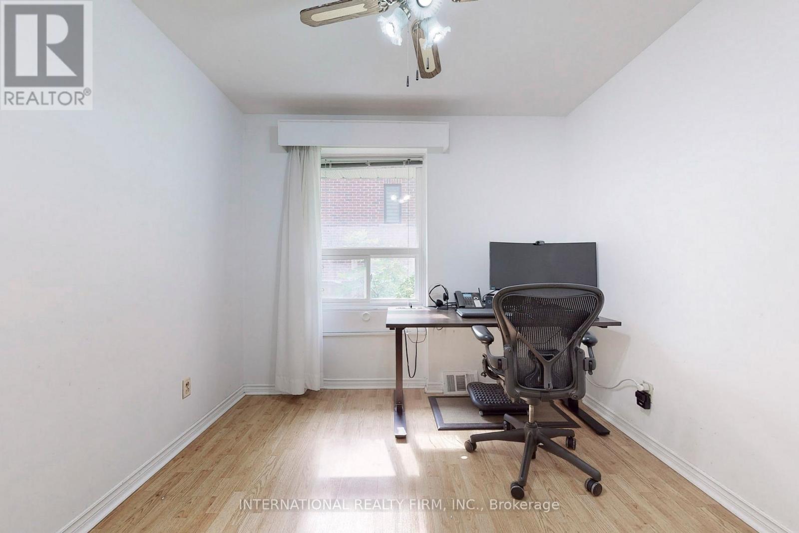 12 Briarfield Drive, Toronto, Ontario  M3B 1B3 - Photo 41 - C12201128