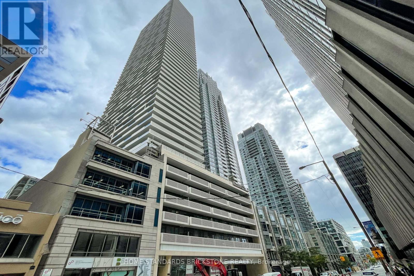 3511 - 2221 Yonge Street, Toronto, Ontario  M4S 2B4 - Photo 1 - C12201131