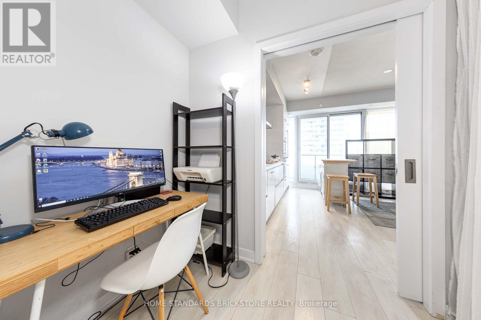 3511 - 2221 Yonge Street, Toronto, Ontario  M4S 2B4 - Photo 3 - C12201131