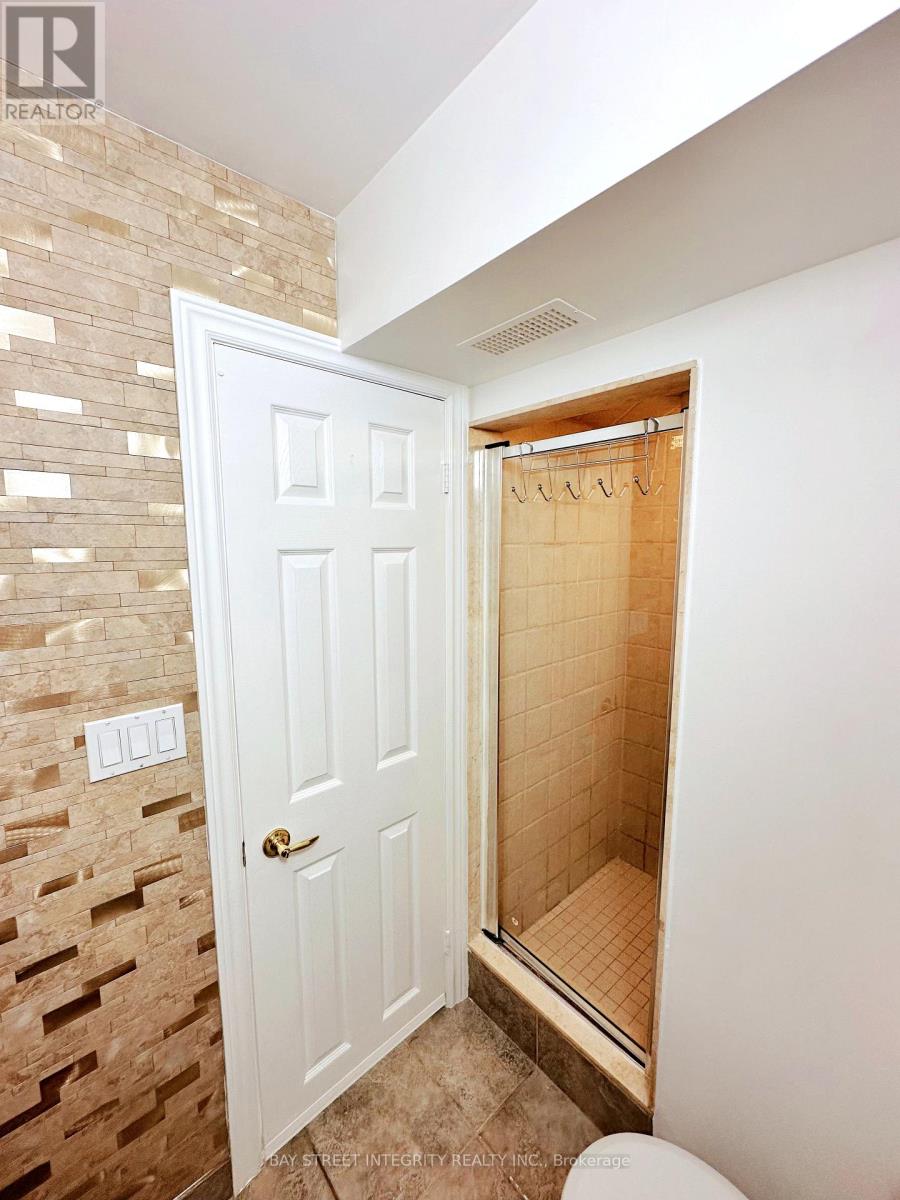 32 Sail Crescent, Vaughan, Ontario  L6A 2Z2 - Photo 31 - N12201093