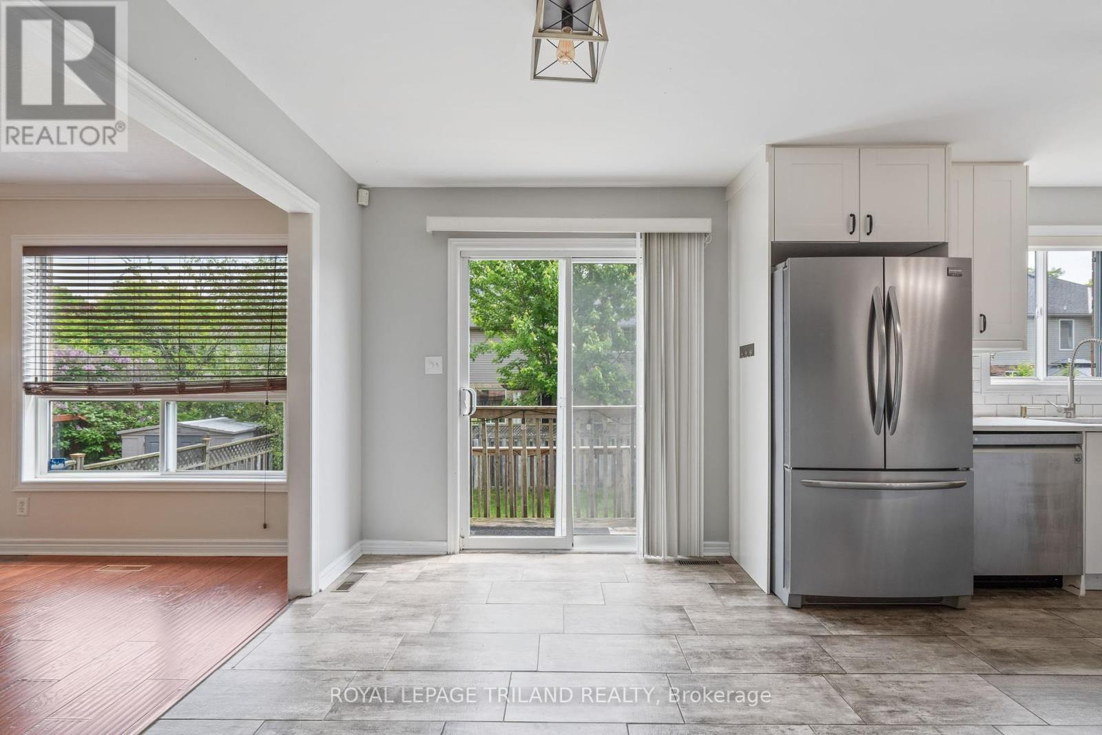 Photo 12 of 50 for 116 Cedarwood Crescent