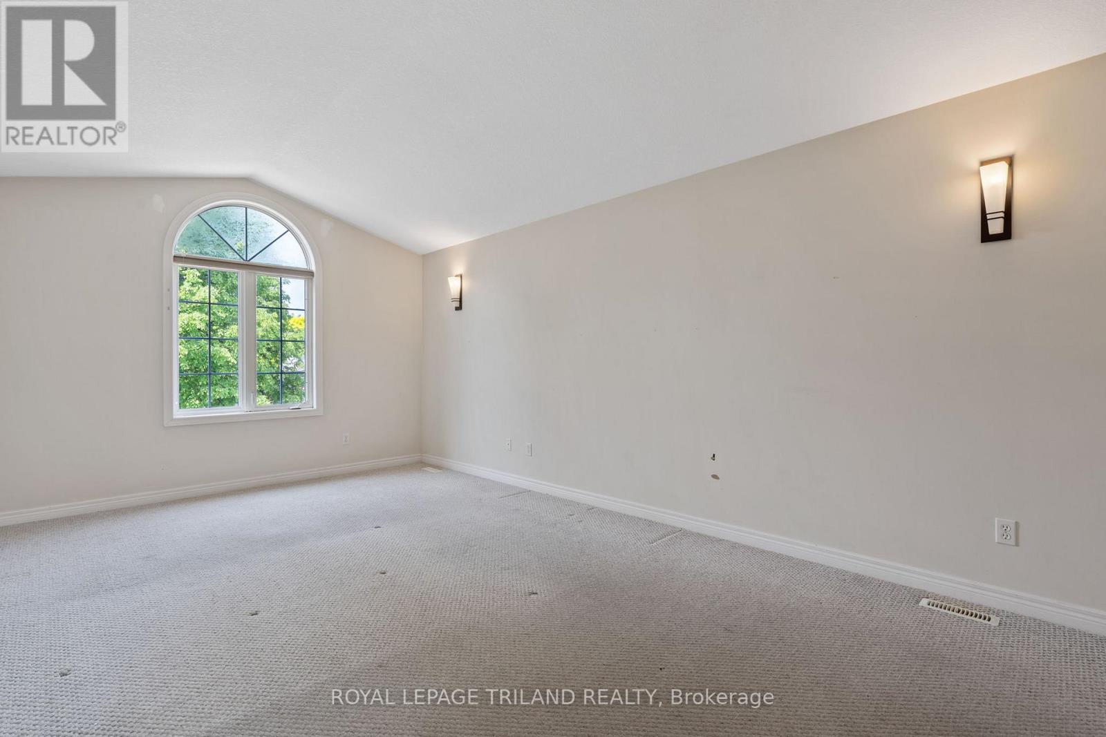 Photo 25 of 50 for 116 Cedarwood Crescent