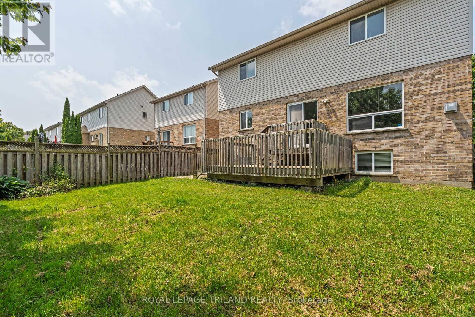 Photo 44 of 50 for 116 Cedarwood Crescent