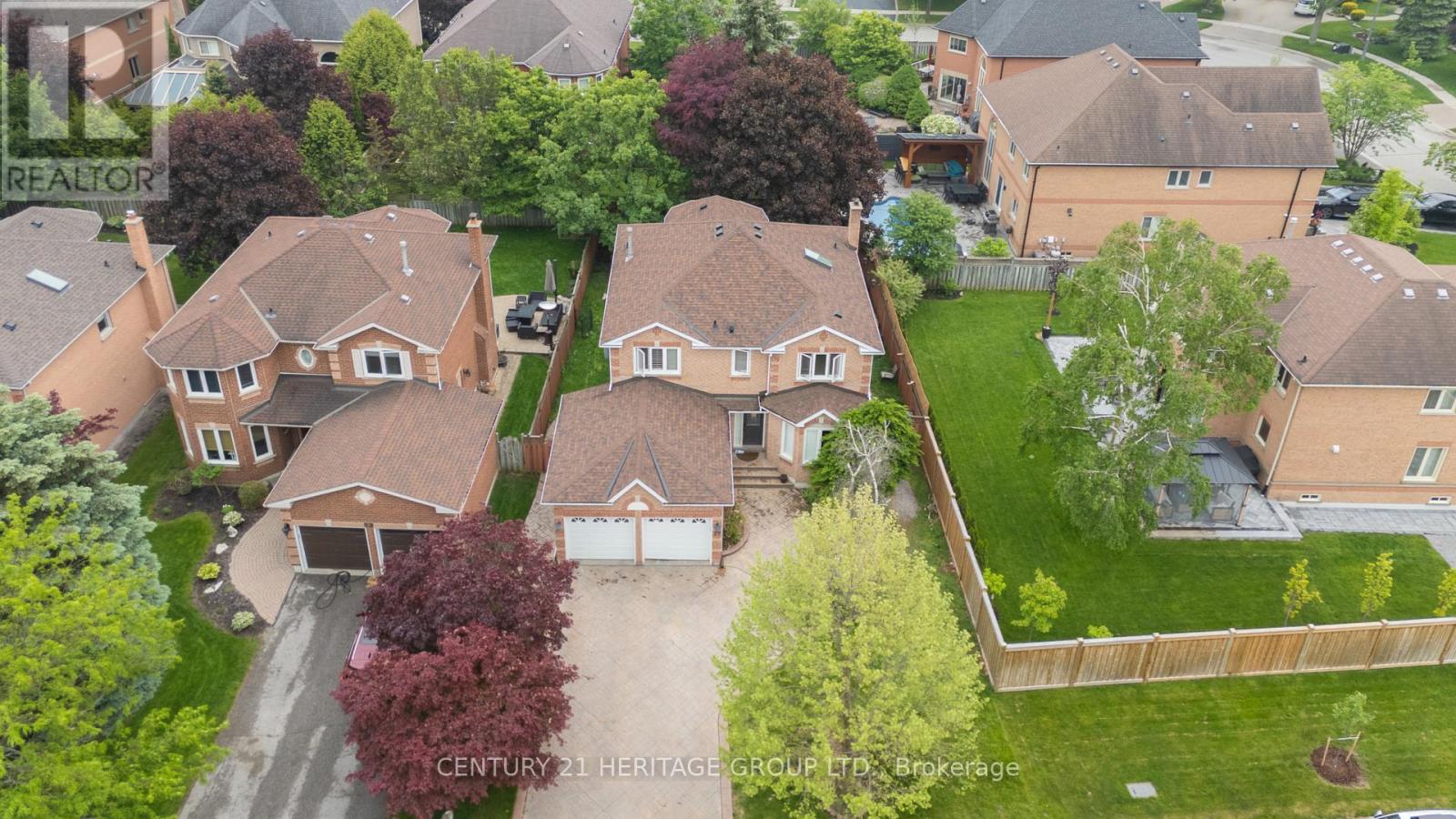 27 Charing Crescent, Aurora (Aurora Highlands), Ontario  L4G 6P4 - Photo 2 - N12155252