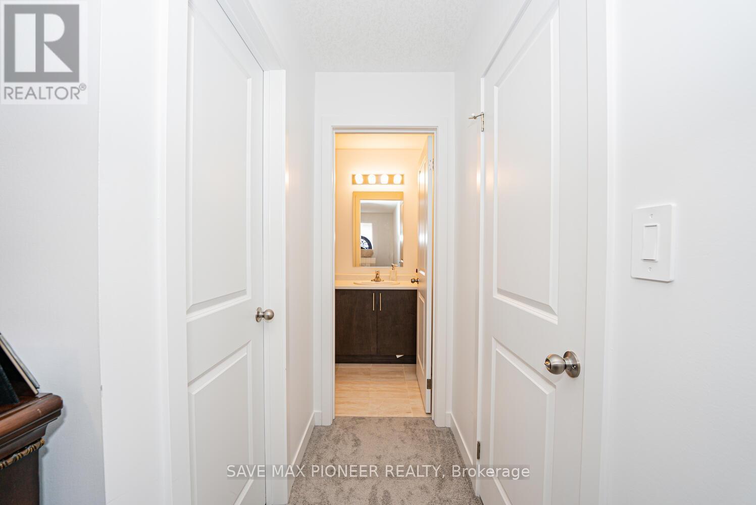 79 Queensbrook Crescent, Cambridge, Ontario  N2B 1L3 - Photo 25 - X12201135