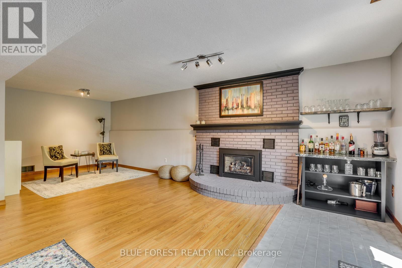 186 Scarlett Circle, Thames Centre (Dorchester), Ontario  N0L 1G3 - Photo 26 - X12201217