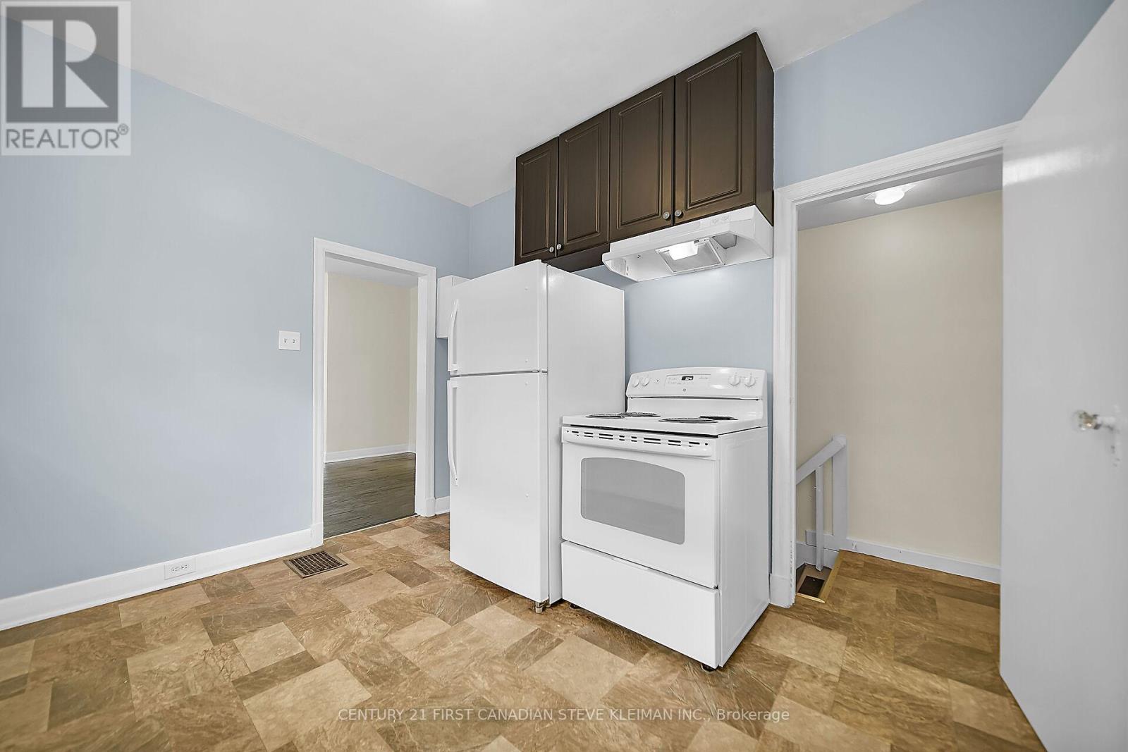 427 Grey Street, London East, Ontario  N6B 1H1 - Photo 11 - X12201224