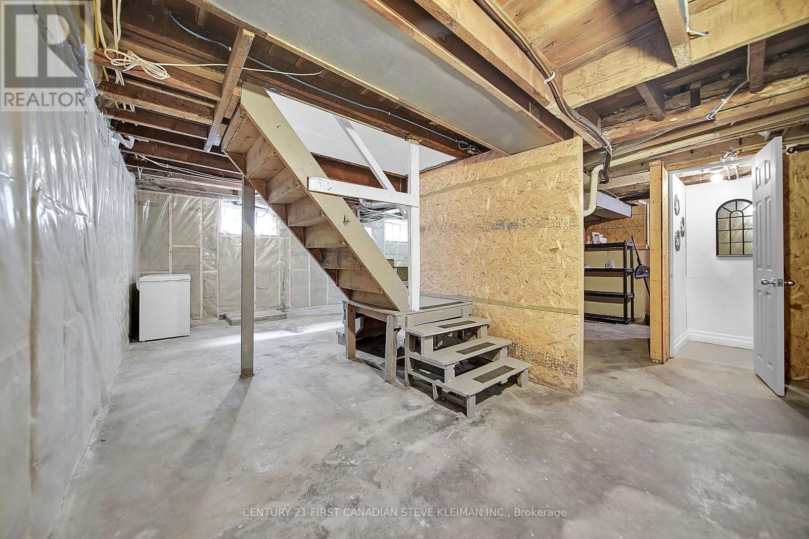 427 Grey Street, London East, Ontario  N6B 1H1 - Photo 19 - X12201224