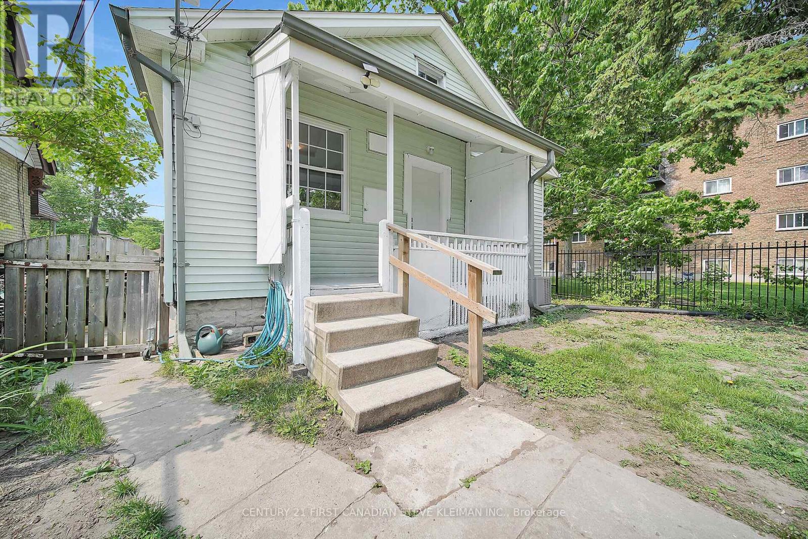 427 Grey Street, London East, Ontario  N6B 1H1 - Photo 26 - X12201224