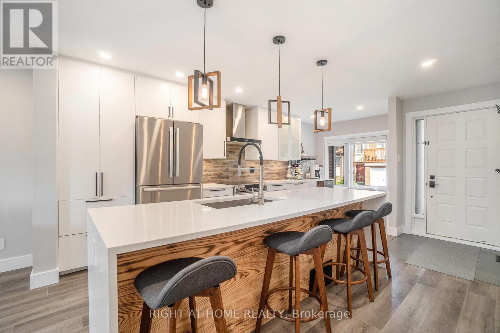 83 Versailles Private, Ottawa, Ontario  K1V 0M3 - Photo 14 - X12201210