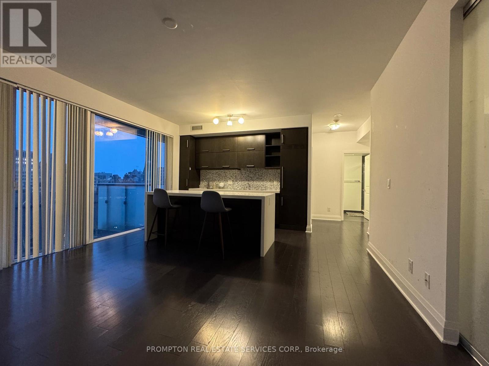 602 - 1080 Bay Street, Toronto, Ontario  M5S 0A5 - Photo 2 - C12201147