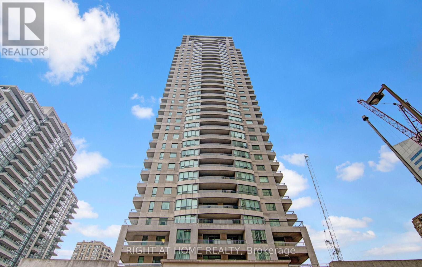 1711 - 23 Hollywood Avenue, Toronto, Ontario  M2N 7L8 - Photo 1 - C12201161