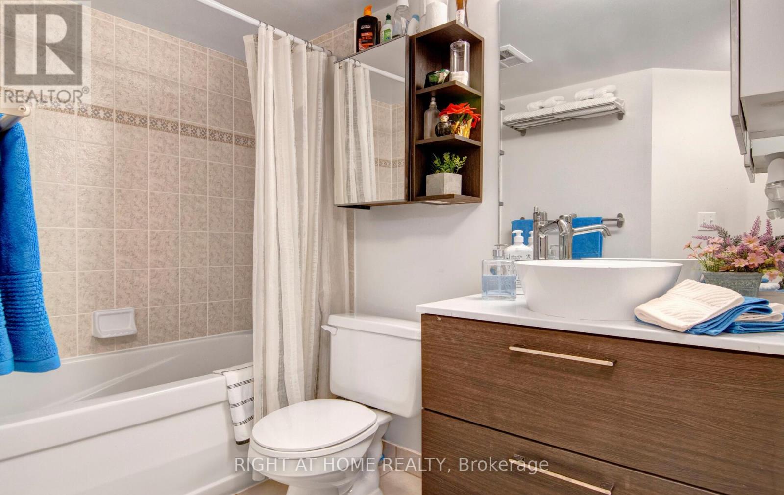 1711 - 23 Hollywood Avenue, Toronto, Ontario  M2N 7L8 - Photo 15 - C12201161