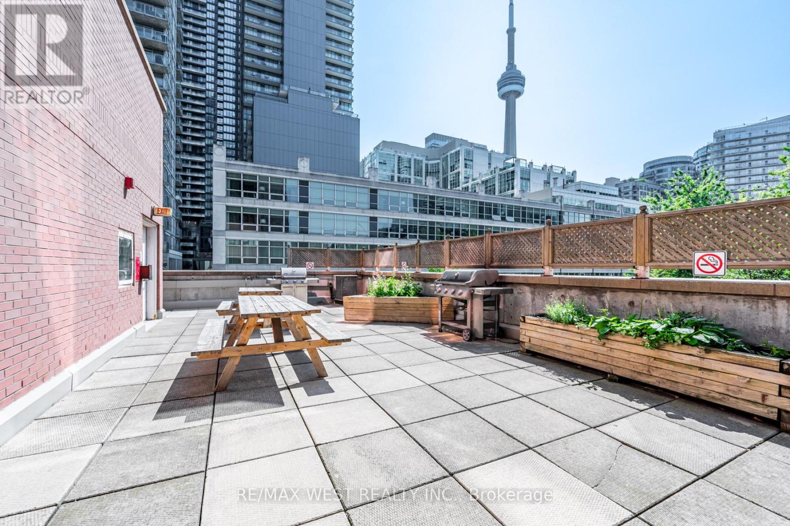 709 - 393 King Street W, Toronto, Ontario  M5V 3G8 - Photo 23 - C12201164