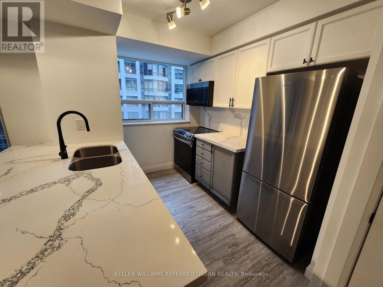 1407 - 30 Hayden Street, Toronto, Ontario  M4Y 3B8 - Photo 2 - C12201191