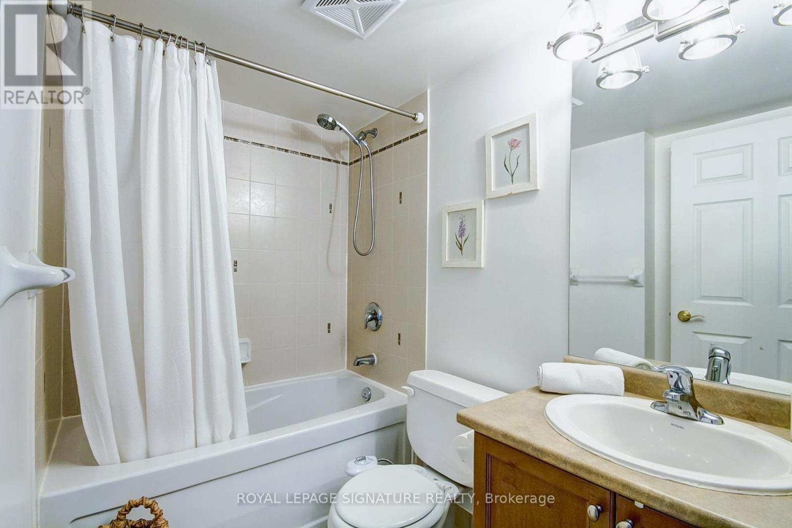 205 - 51 Lower Simcoe Street, Toronto, Ontario  M5J 3A2 - Photo 13 - C12201230