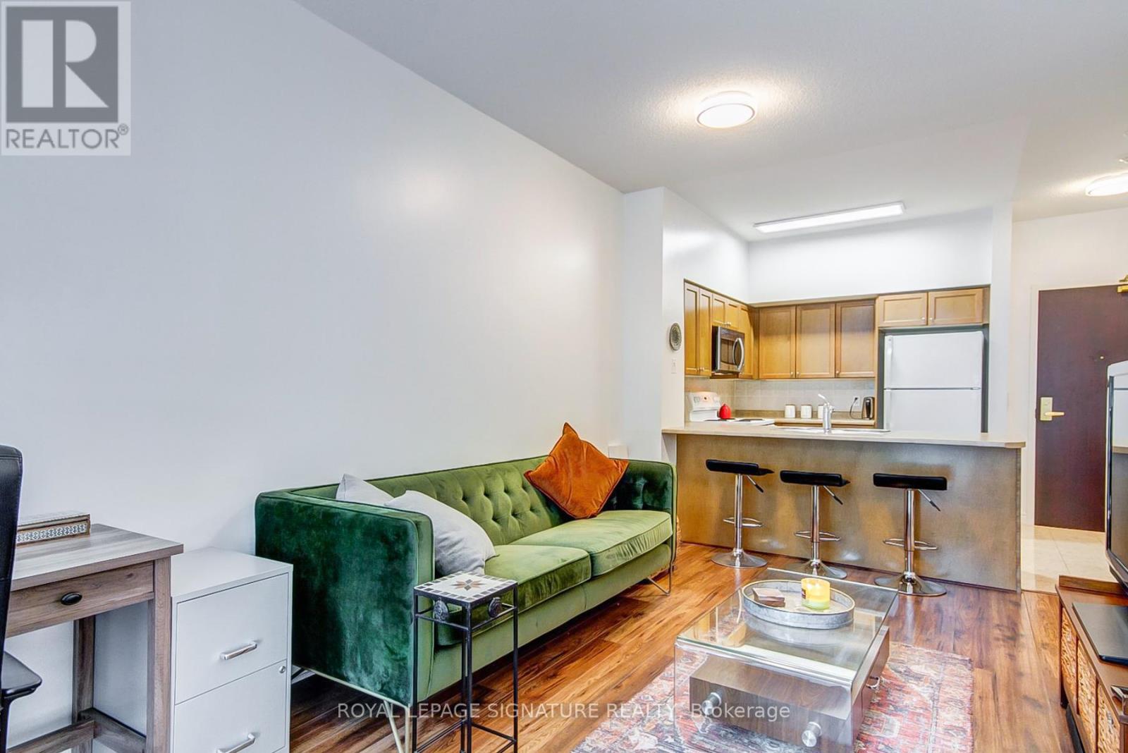 205 - 51 Lower Simcoe Street, Toronto, Ontario  M5J 3A2 - Photo 8 - C12201230