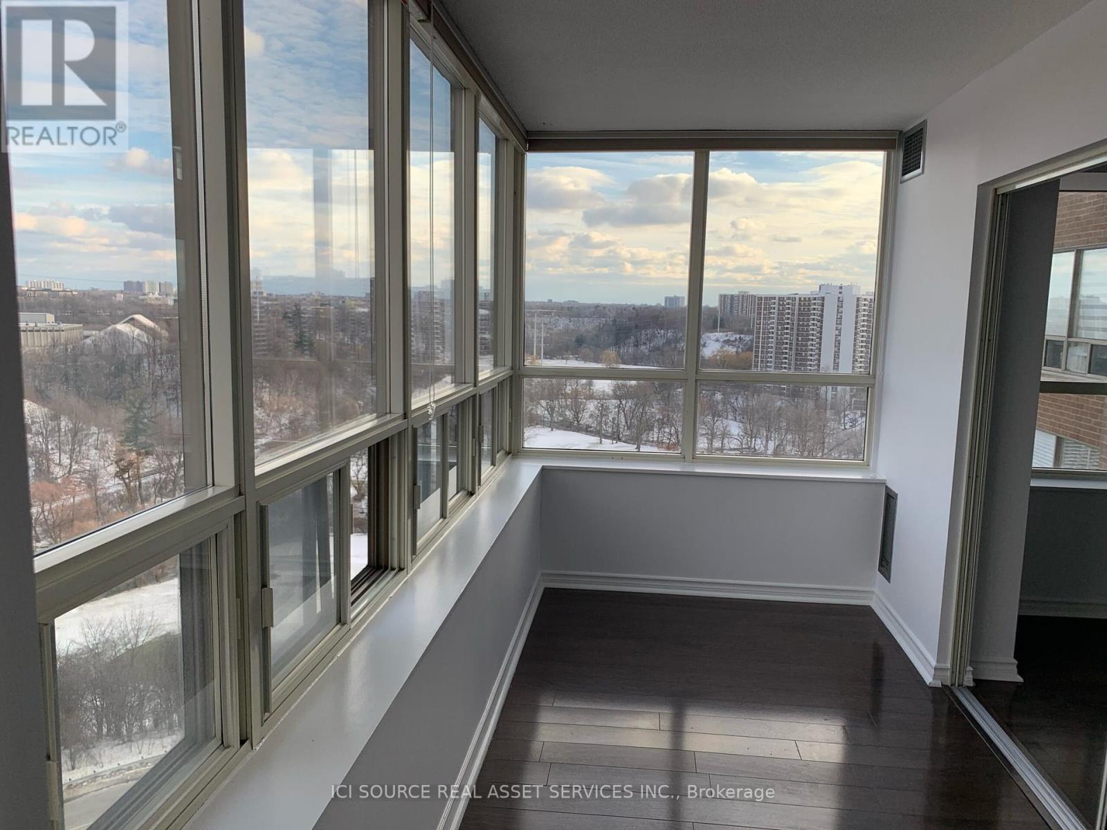 1505 - 195 Wynford Drive, Toronto, Ontario  M3C 3P3 - Photo 11 - C12201252