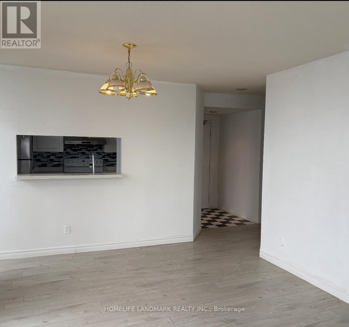 1803 - 2550 Lawrence Avenue E, Toronto, Ontario  M1P 4Z3 - Photo 5 - E12201189