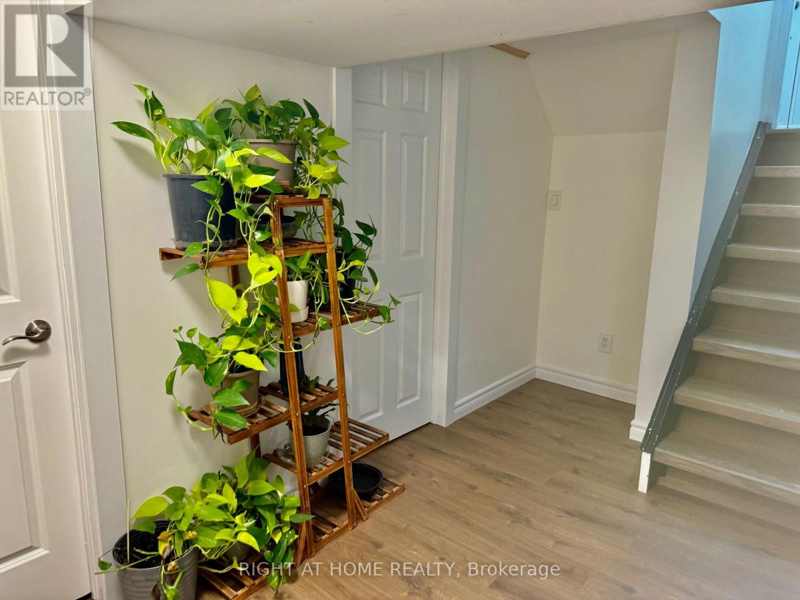 773 Elgin Street, Newmarket (Huron Heights-Leslie Valley), Ontario  L3Y 5H4 - Photo 23 - N12201166