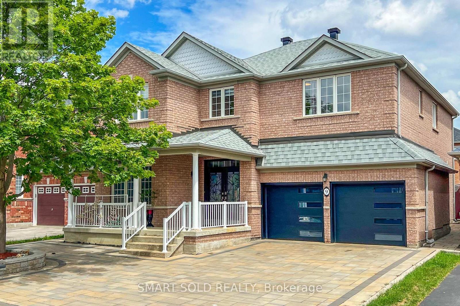 9 CASA NOVA DRIVE, Vaughan, Ontario