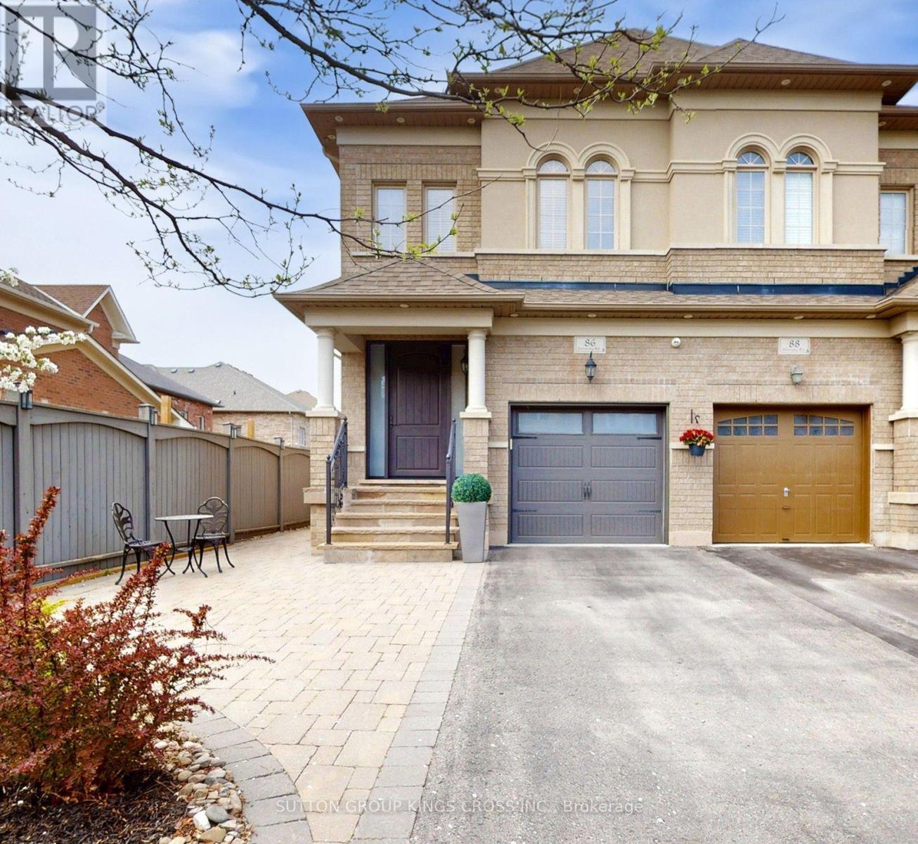 86 OSTROVSKY ROAD, Vaughan, Ontario