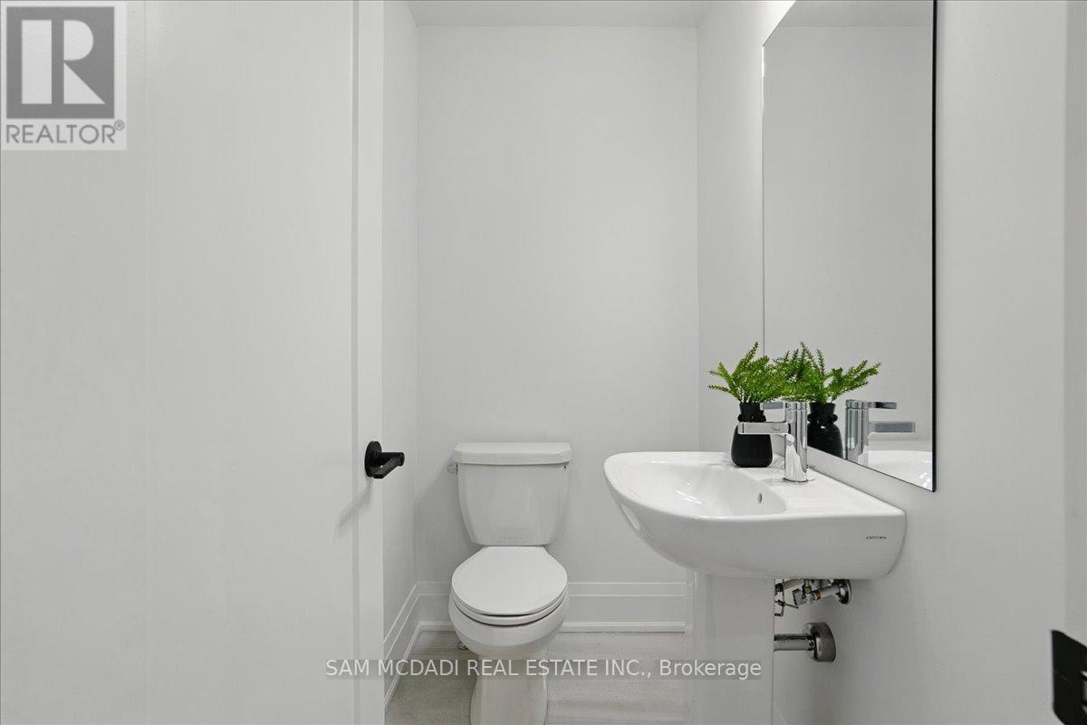 33 Burleigh Mews, Vaughan, Ontario  L4J 8A2 - Photo 16 - N12201246