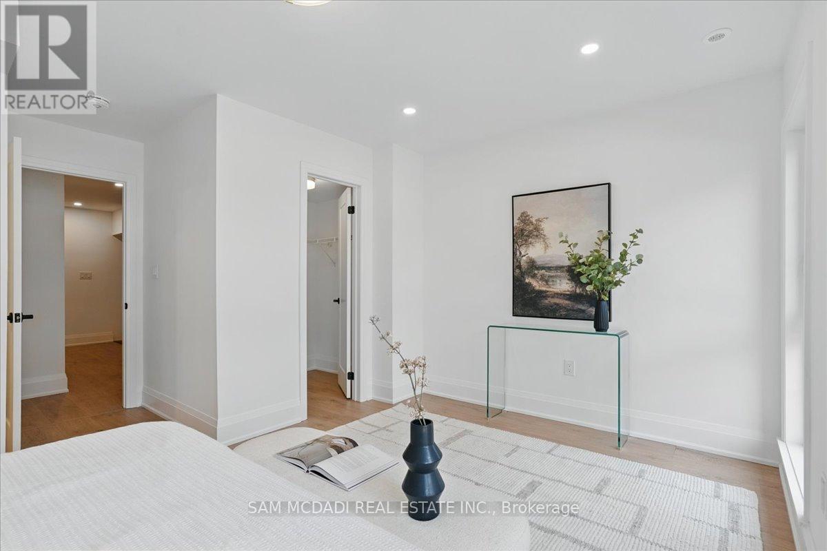 33 Burleigh Mews, Vaughan, Ontario  L4J 8A2 - Photo 24 - N12201246