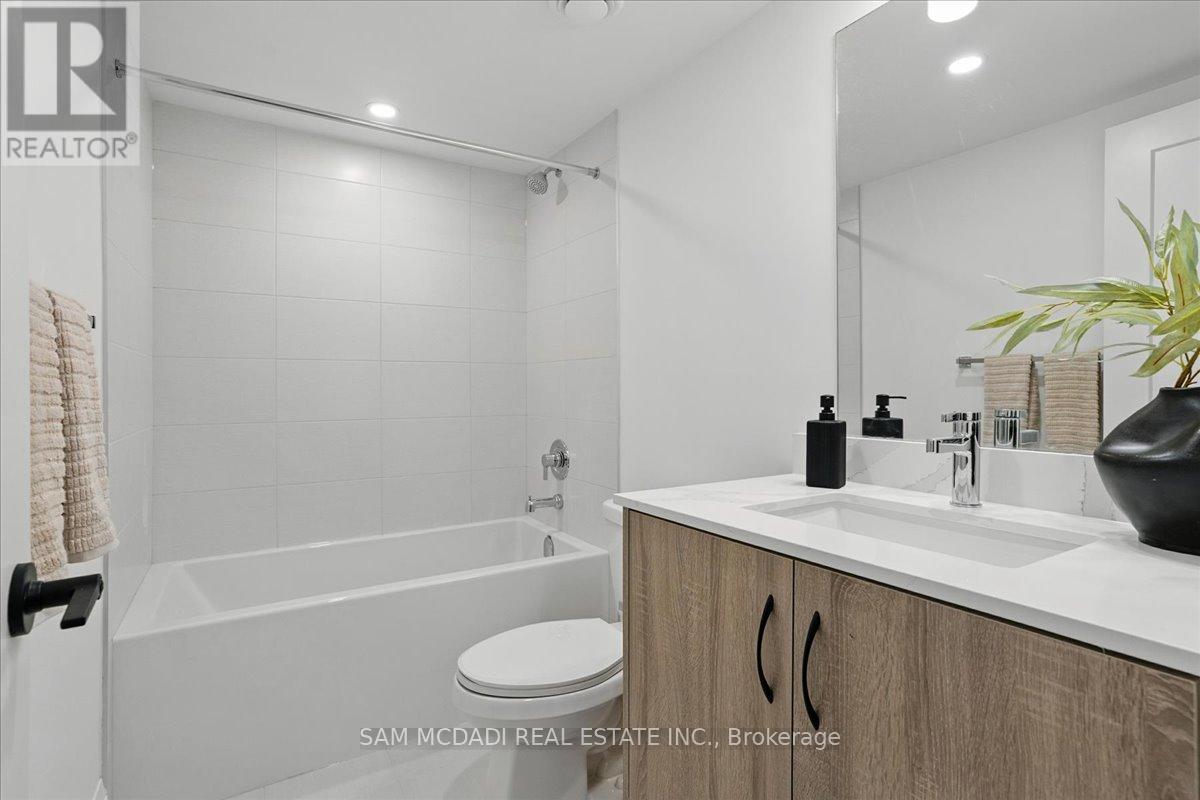 33 Burleigh Mews, Vaughan, Ontario  L4J 8A2 - Photo 29 - N12201246