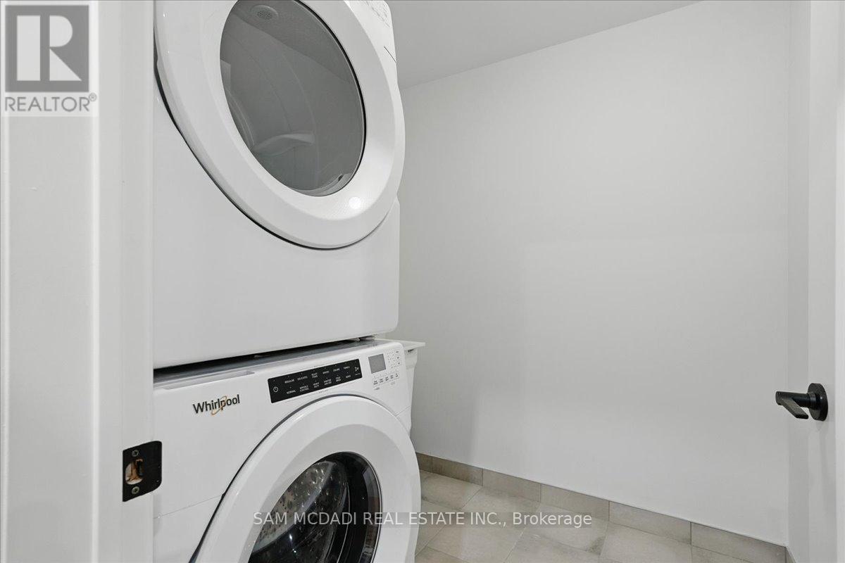 33 Burleigh Mews, Vaughan, Ontario  L4J 8A2 - Photo 35 - N12201246