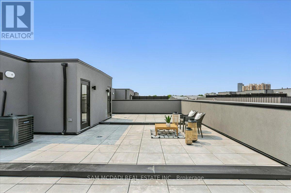 33 Burleigh Mews, Vaughan, Ontario  L4J 8A2 - Photo 39 - N12201246