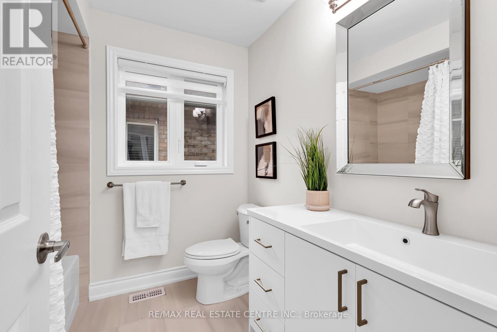 5968 Brookhaven Way, Mississauga, Ontario  L5V 2T9 - Photo 34 - W12201140
