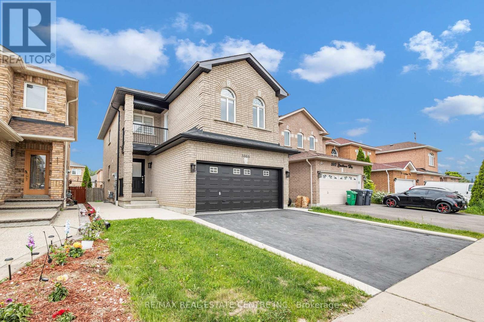 5968 Brookhaven Way, Mississauga, Ontario  L5V 2T9 - Photo 8 - W12201140