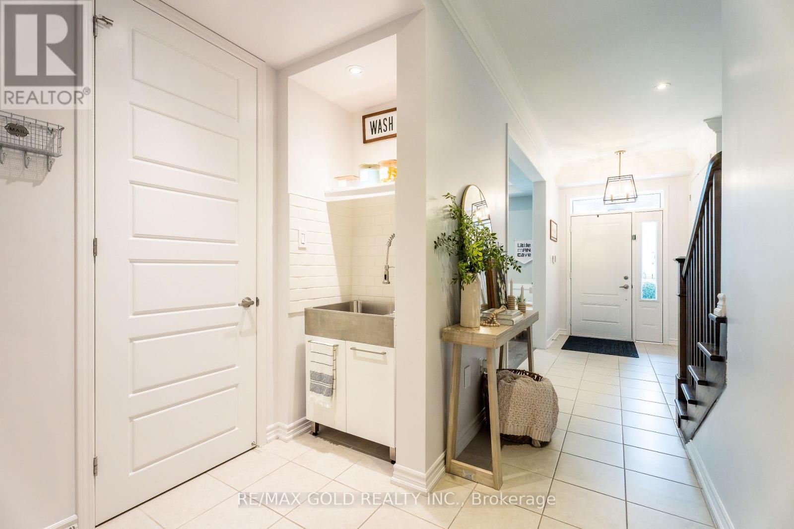 11 - 501 Buckeye Court, Milton, Ontario  L9E 1P3 - Photo 4 - W12201150