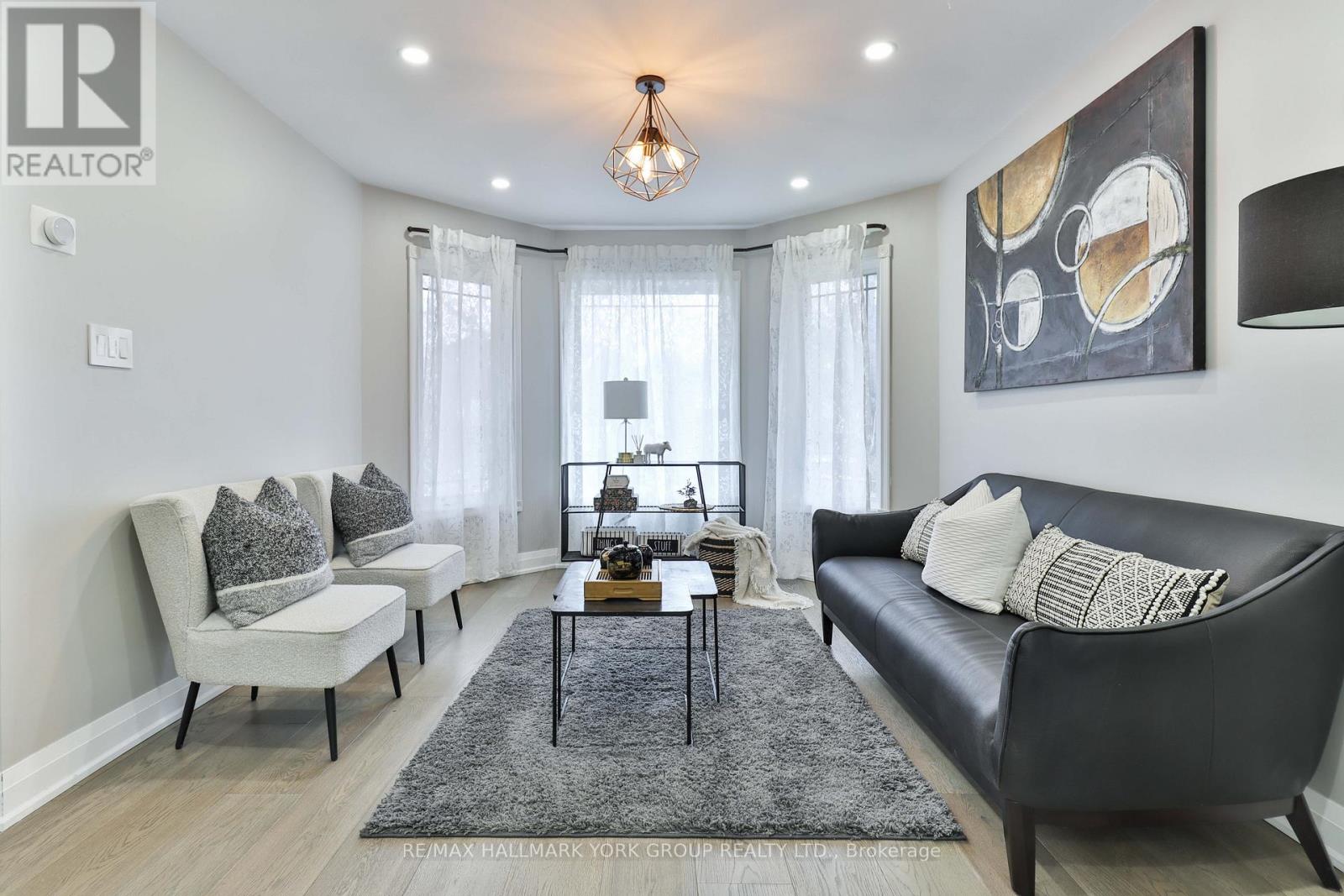 3040 Riverview Street, Oakville (Br Bronte), Ontario  L6L 1L4 - Photo 5 - W12201151