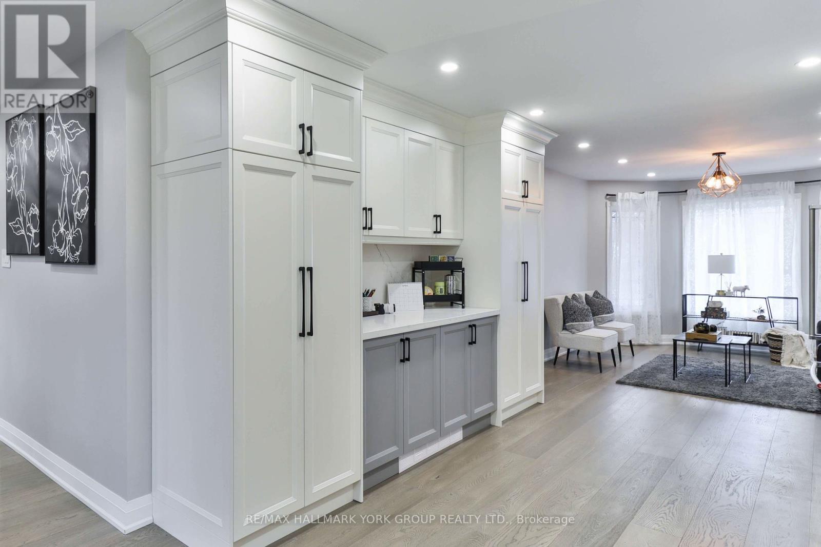 3040 Riverview Street, Oakville (Br Bronte), Ontario  L6L 1L4 - Photo 7 - W12201151