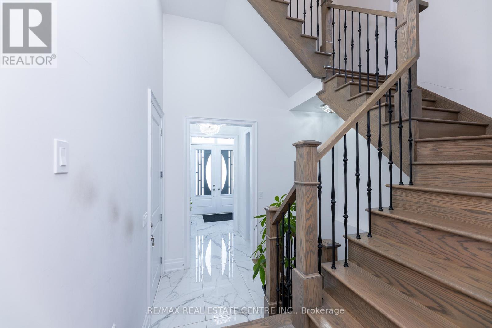 3422 Post Road, Oakville, Ontario  L6H 0Y4 - Photo 6 - W12201155